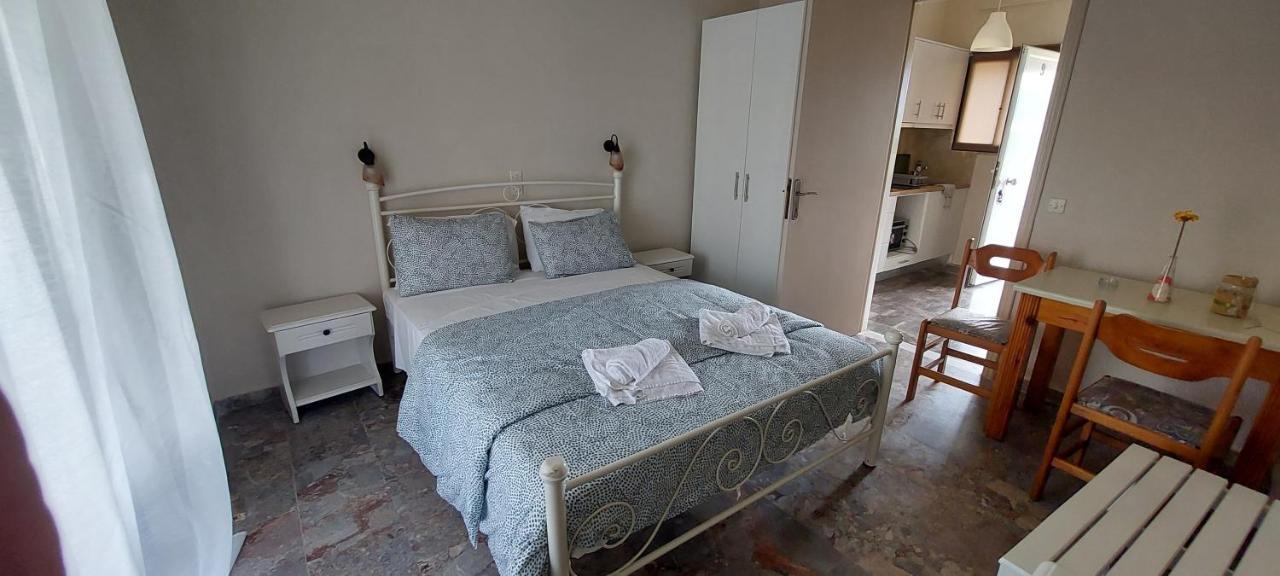 Antzela Apartment *
