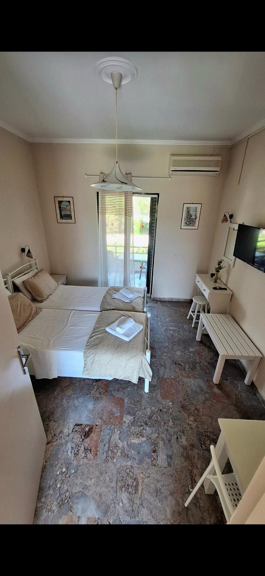 Antzela Apartment *
